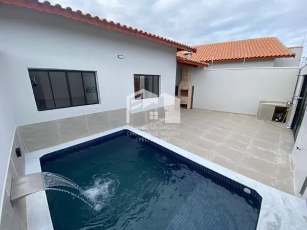 Linda casa em Mongaguá