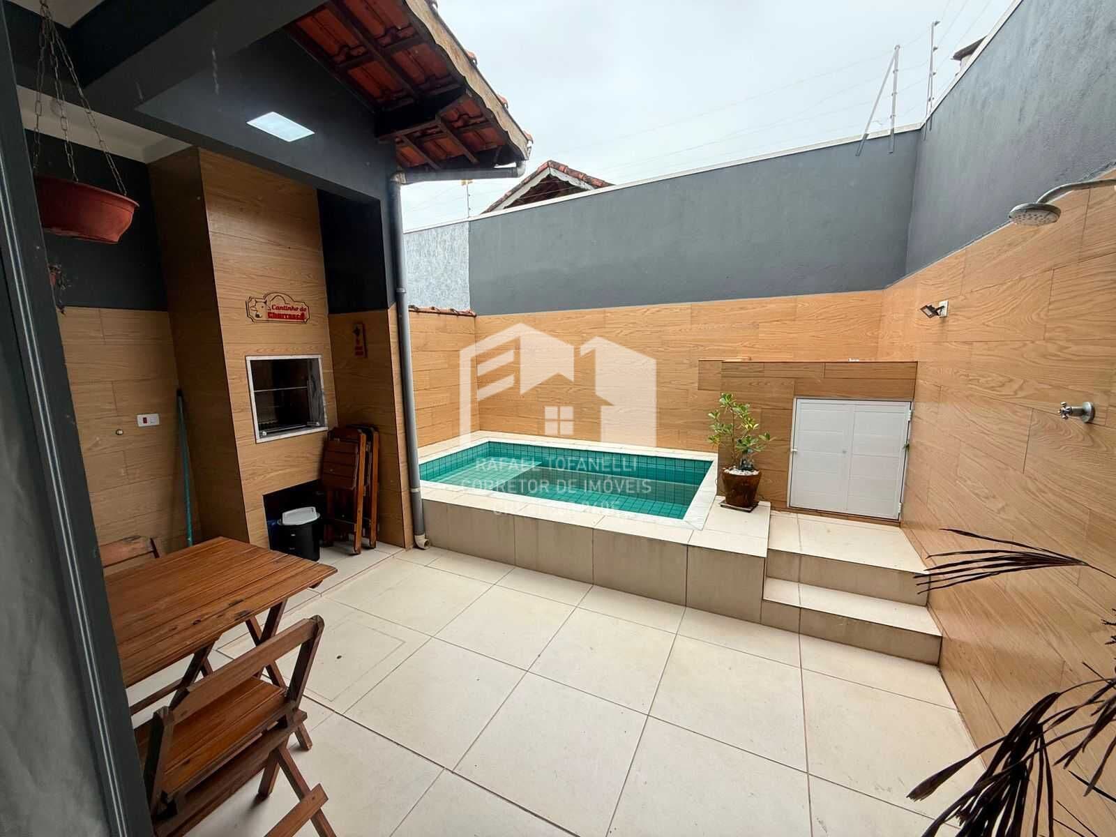 Linda casa em Mongaguá