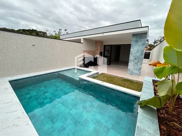 Linda casa com acabamento de qualidade