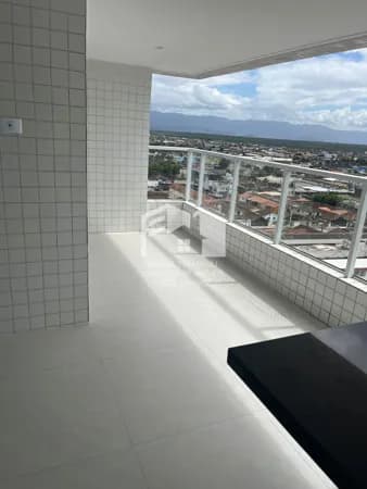 Apartamento na Praia Grande à 400 metros do mar!
