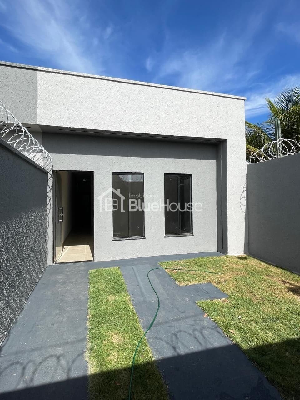 Casa 2 Quartos com Suíte no Residencial Santa Fé