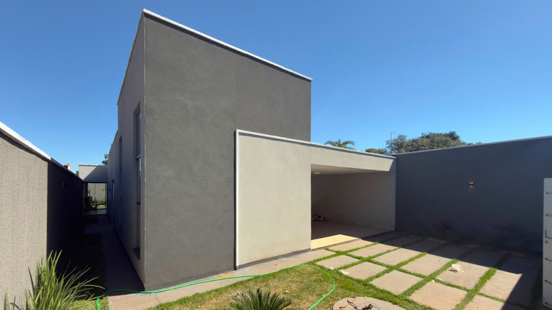 Casa de 3Q sendo 1 suíte em acabamento Premium no Jardim Olímpico e Parque Trindade