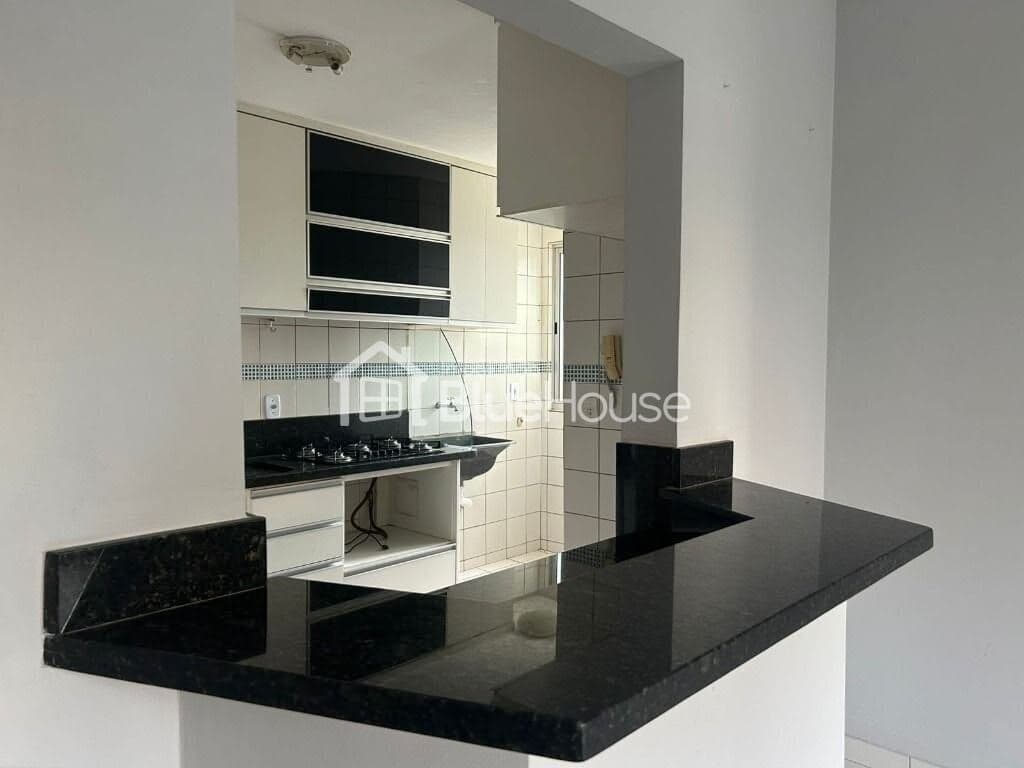 Apartamento de 2 Quartos sendo 1 suíte no Condomínio Residencial Mirante do Bosque.