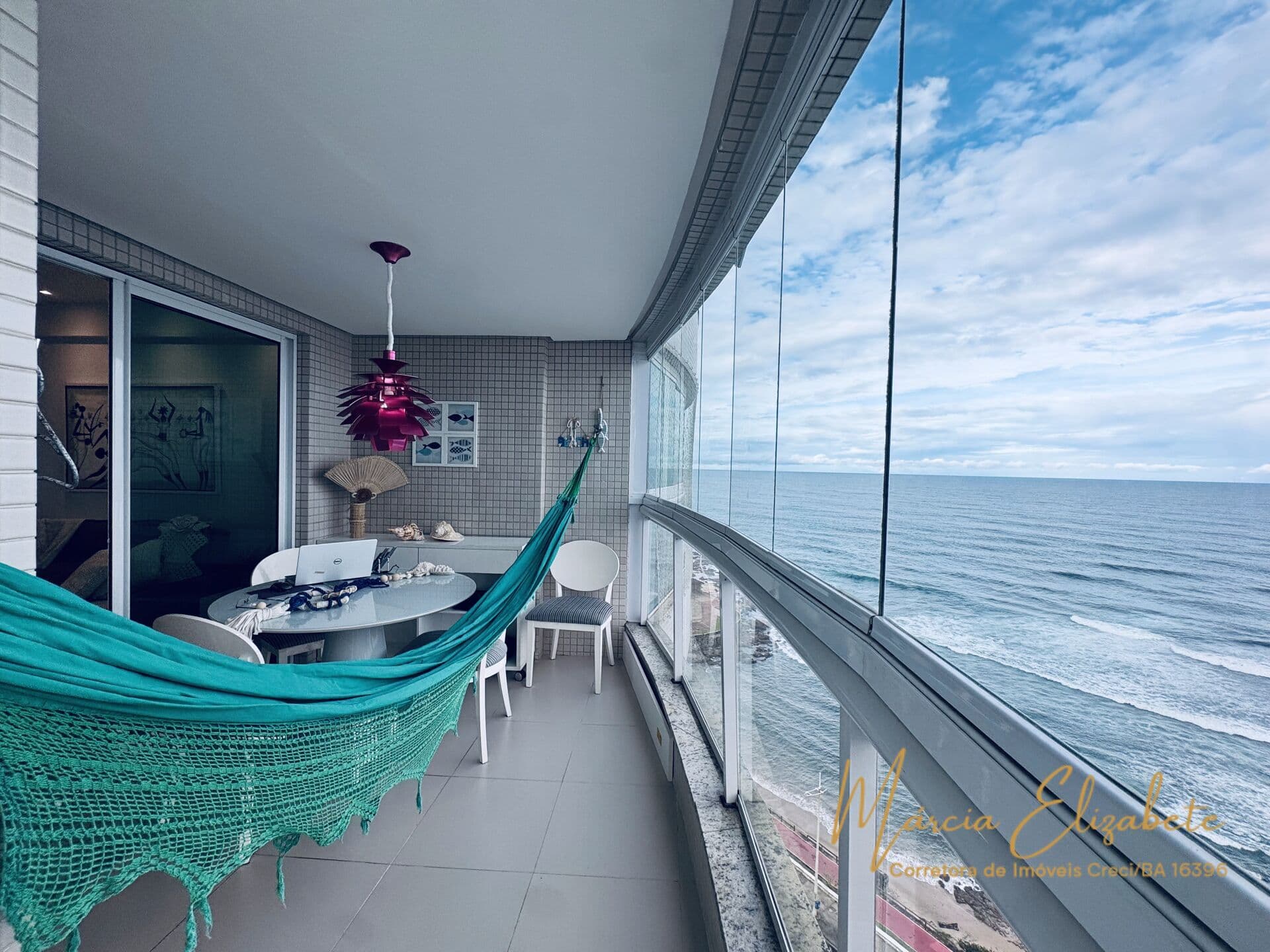 Lindo 1 Quarto Mobiliado Frente para o Mar – Pituba Privilege