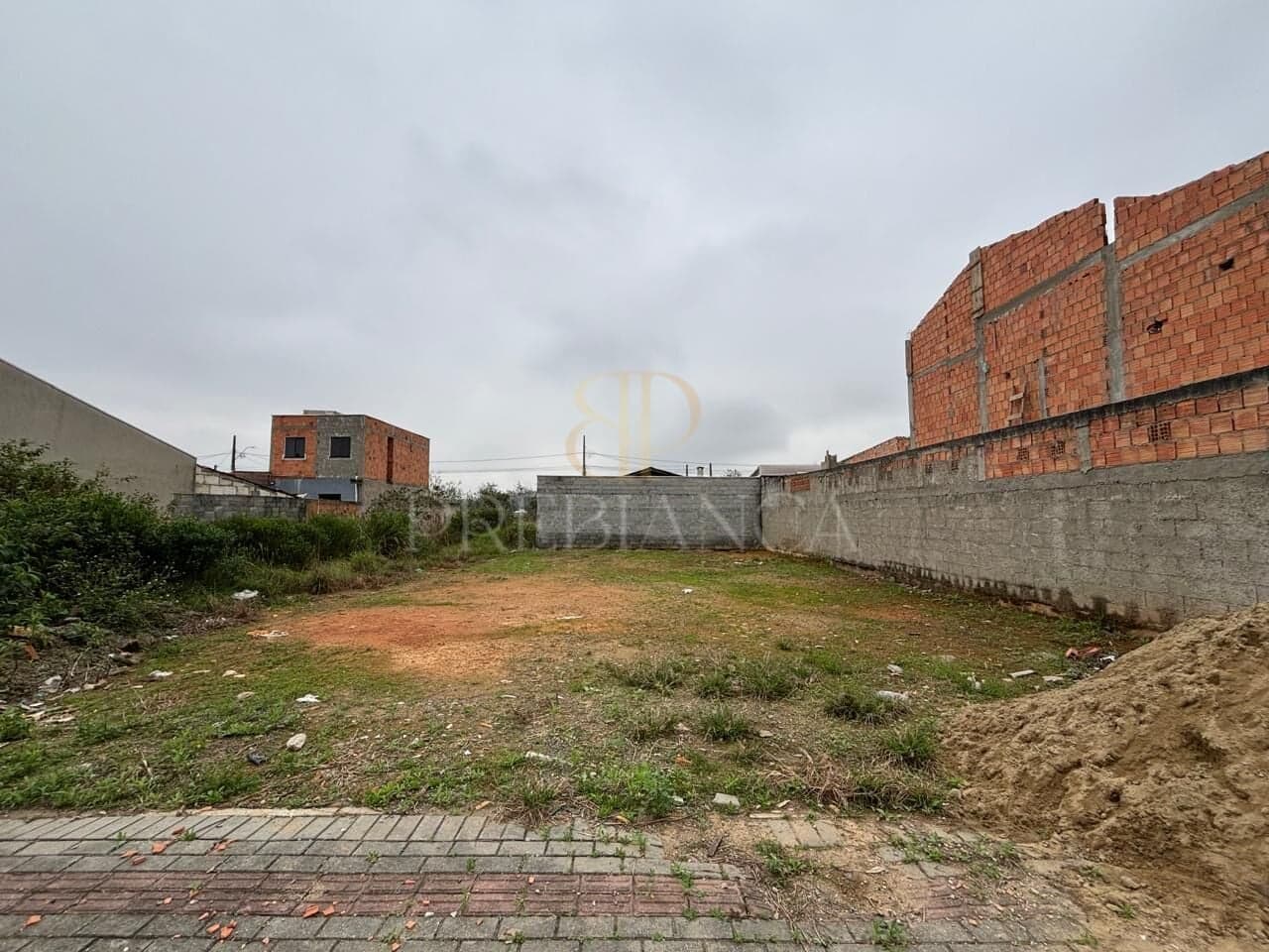 Lote de 200 m² à venda no Bairro Minas, em Ilhota