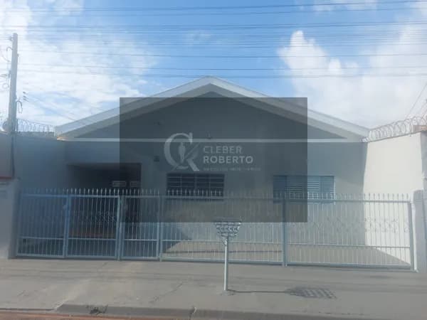Casa à Venda no Centro do Simioni