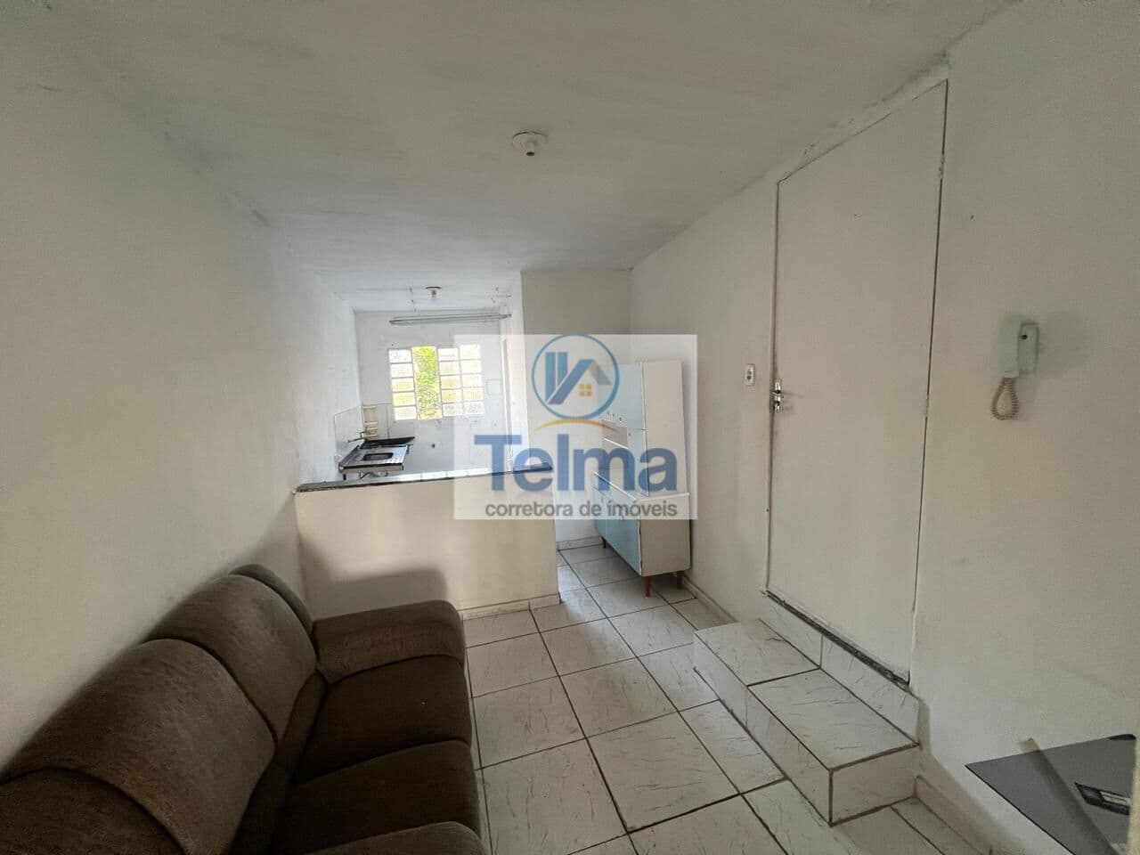 Aluga-se Kitnet no bairro Londrina em São Benedito - Santa Luzia/MG