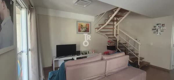 CASA COM CORREDOR DE 89M², 3 QUARTOS, SENDO UMA SUÍTE À VENDA - CONDOMÍNIO VINTAGE CLUB - JUNDIAÍ-SP