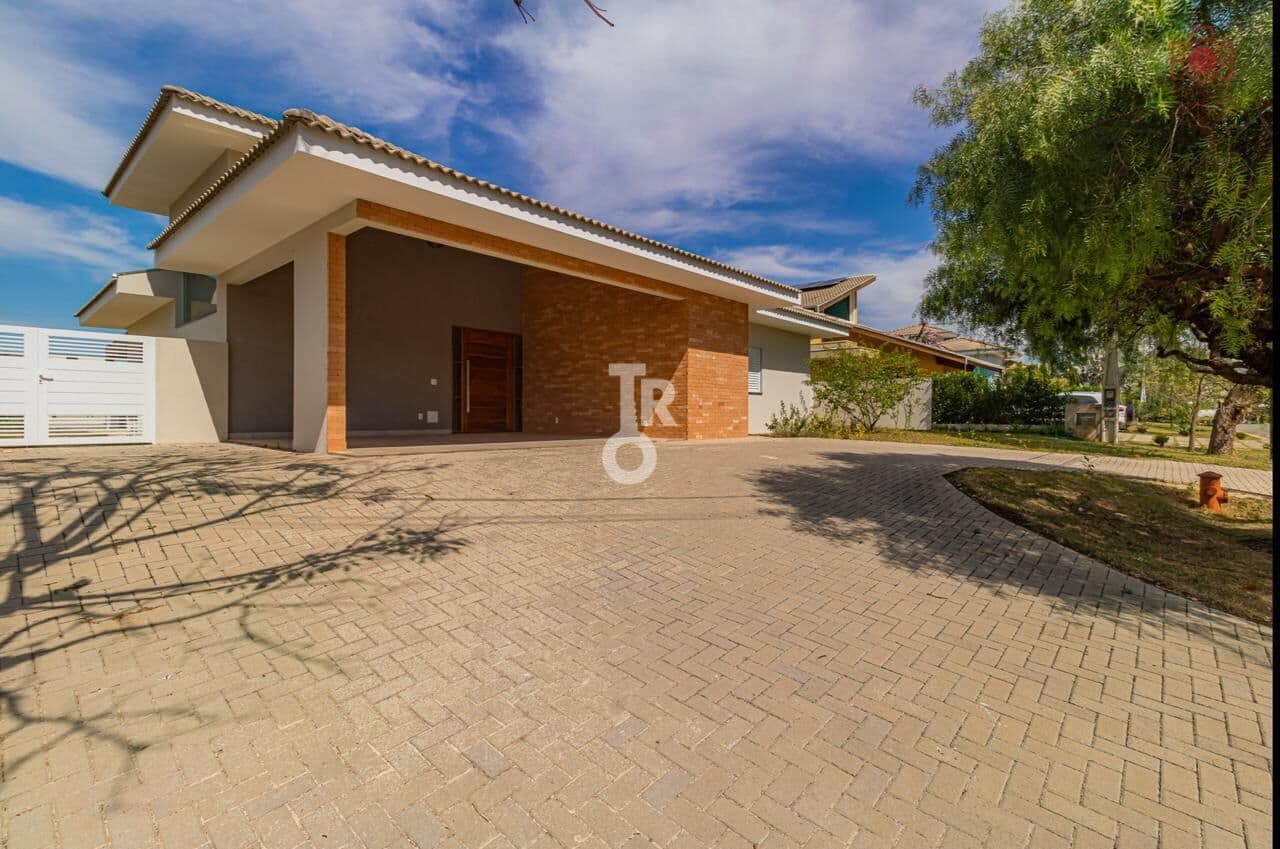 CASA TÉRREA À VENDA | 4 SUÍTES | 280M² 4 SUÍTES EM CONDOMÍNIO HARAS PINDORAMA | CABREÚVA -SP