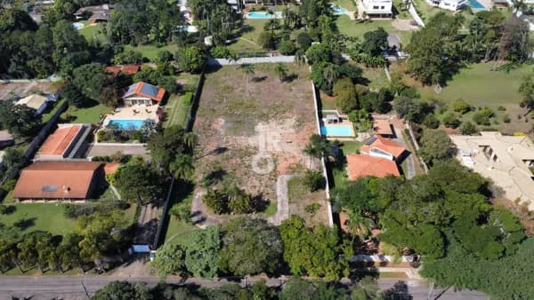 TERRENO À VENDA NA CHÁCARA MALOTA – JUNDIAÍ/SP
4.500 m² | Terreno Plano | 45 metros de frente