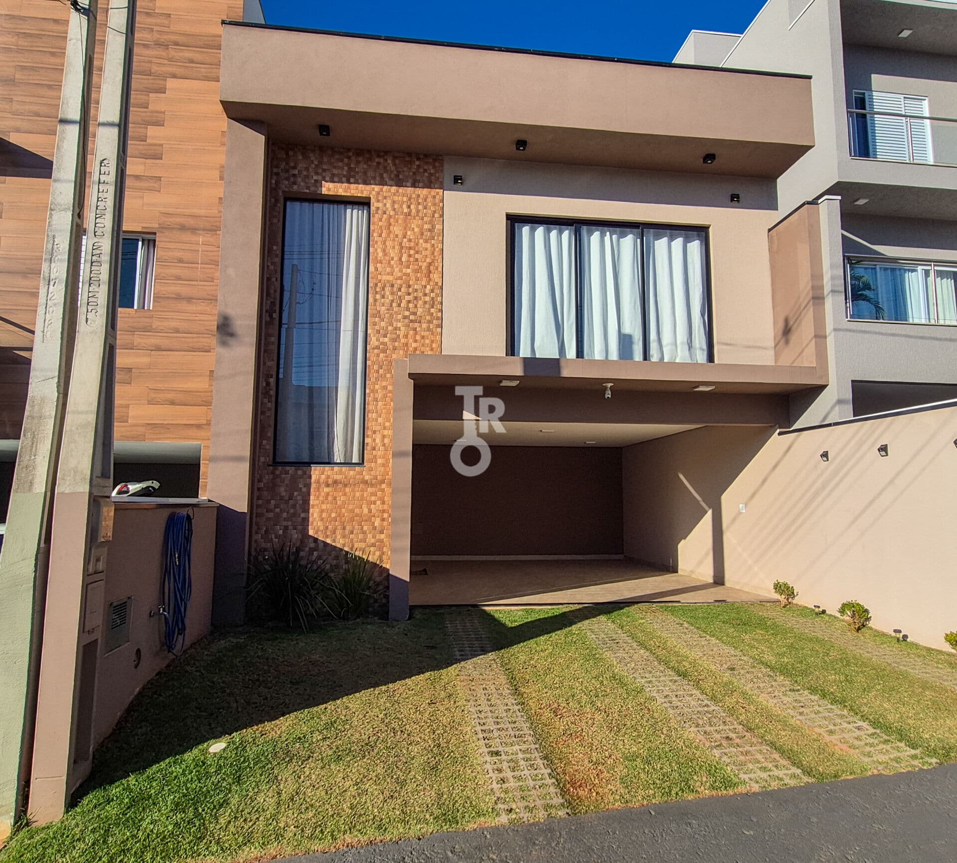 Casa semi-térrea à venda no Condomínio Reserva da Mata – Jundiaí/SP | 149m² | 3 dormitórios, sendo 1 suíte | Garagem para 4 veículos