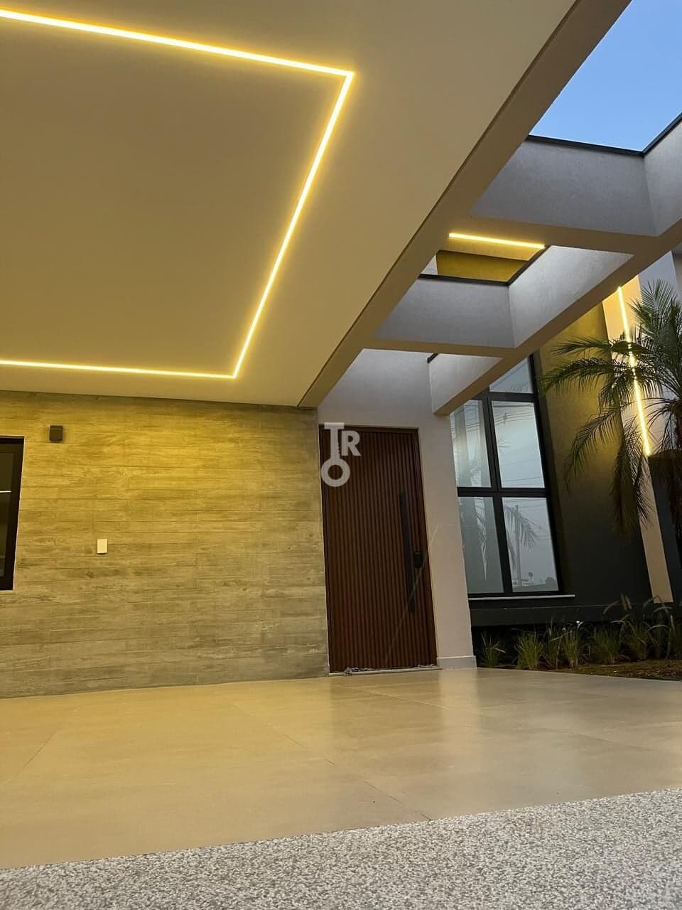 CASA À VENDA | 3 SUÍTES E 168M² NO CONDOMÍNIO PHYTUS