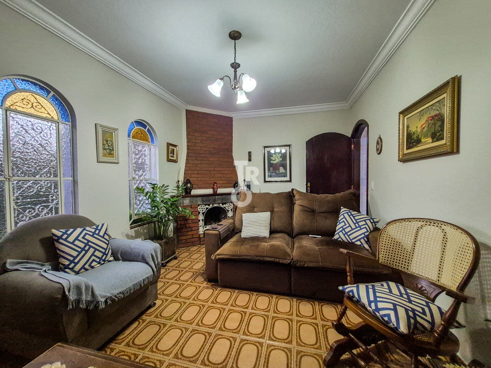 Casa térrea à venda na Vila Galvão – Jundiaí/SP | 3 quartos | Quintal com churrasqueira