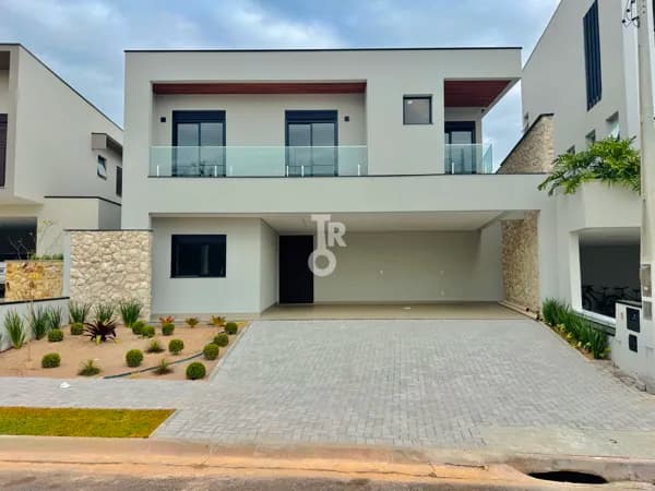Casa à venda no Condomínio Bella Vittà | 4 suítes| Automação completa e piscina