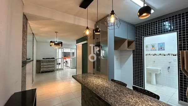 CASA À VENDA.3 QUARTOS, SENDO UMA SUÍTE - CONDOMÍNIO RESIDENCIAL THINA - MEDEIROS - JUNDIAÍ/SP