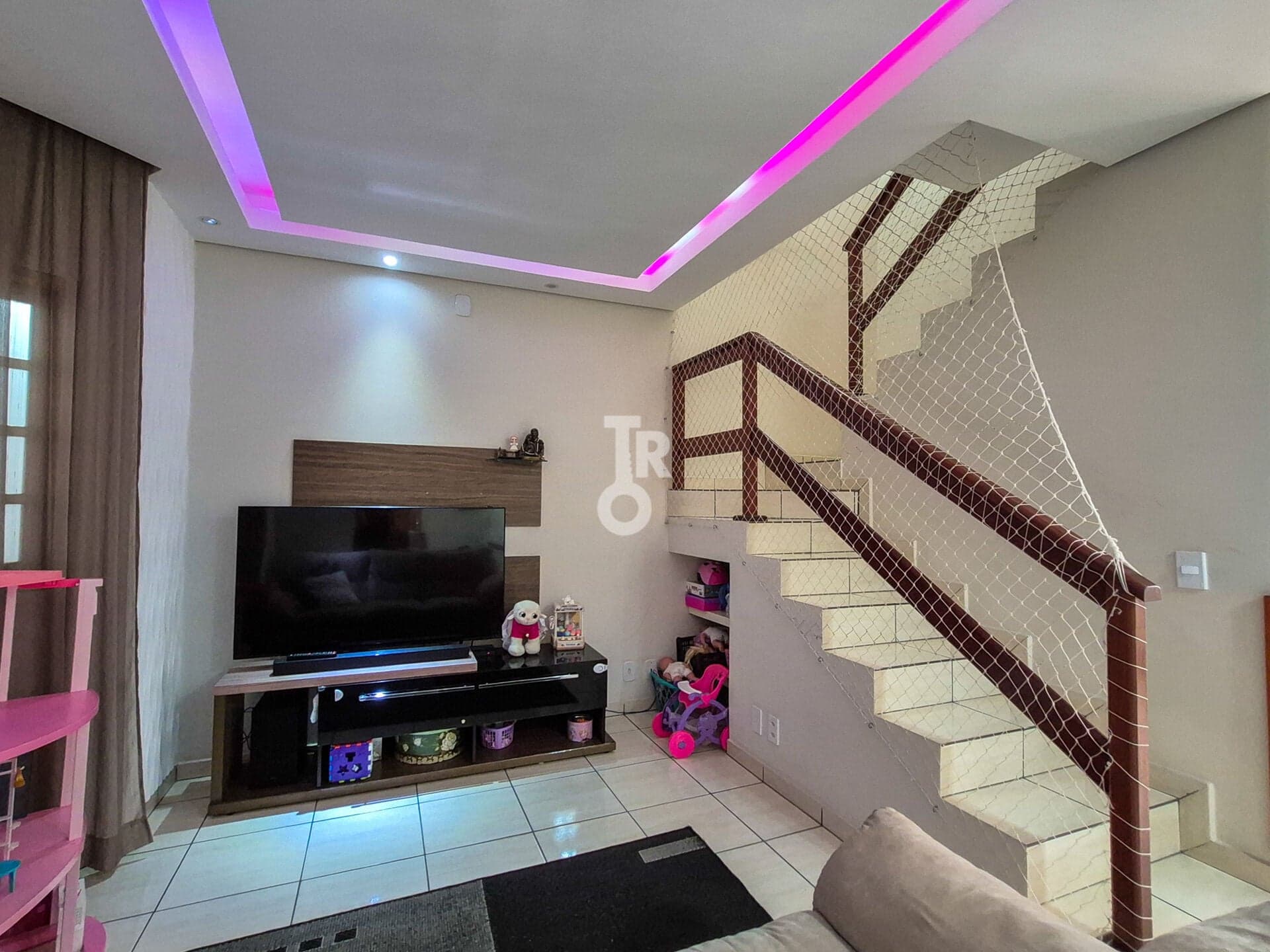 Casa sobrado à venda no bairro Cidade Jardim II – Jundiaí/SP | 3 quartos | Espaço gourmet com churrasqueira