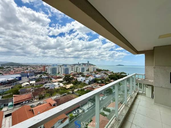 Apartamento a 100 metros do mar em Penha, mobiliado e decorado!