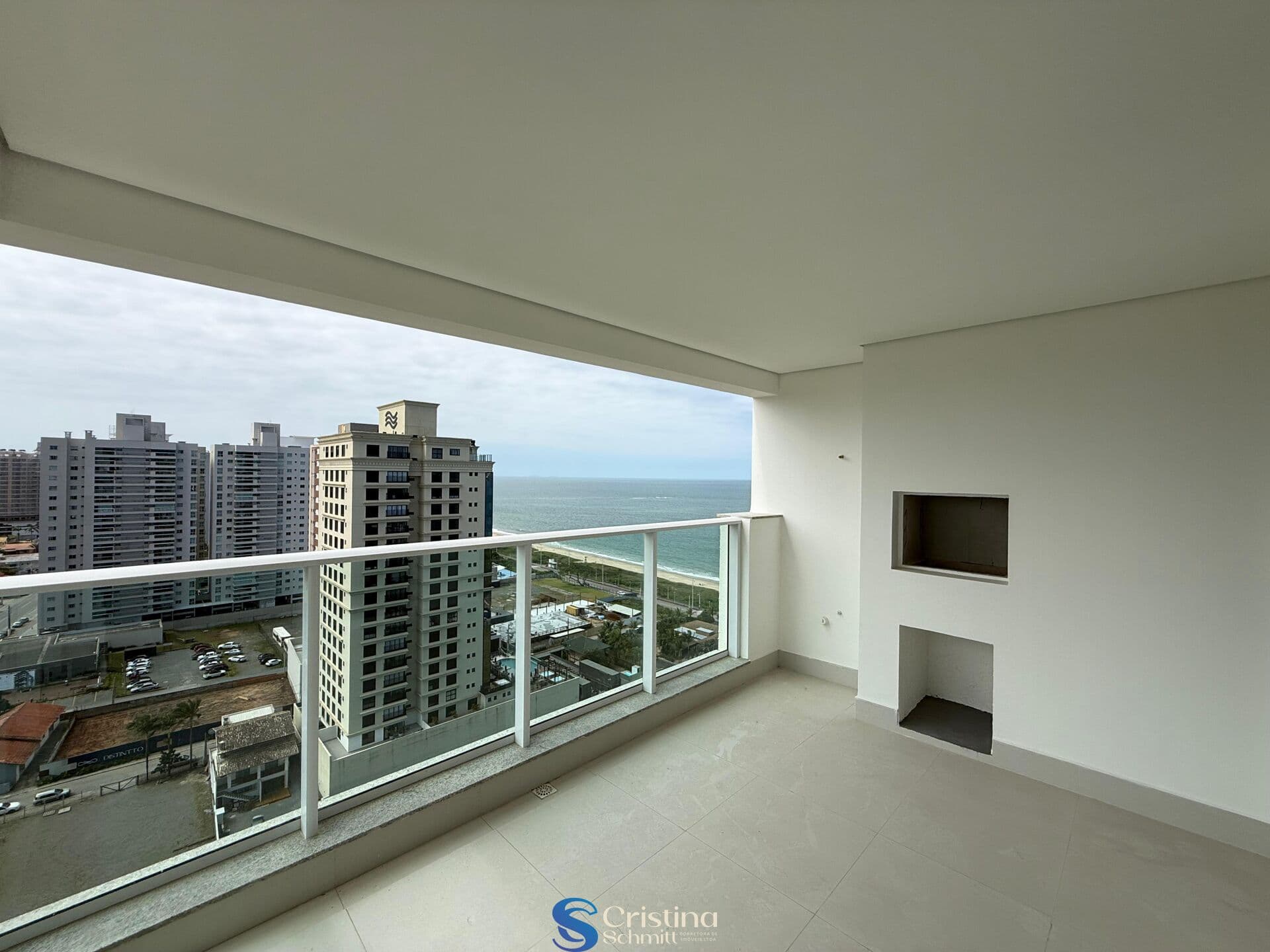 Edificio Pantai - prédio frente mar em Balneário Piçarras