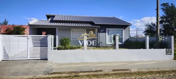 Casa de praia, em Bellatorres, ideal para veranear