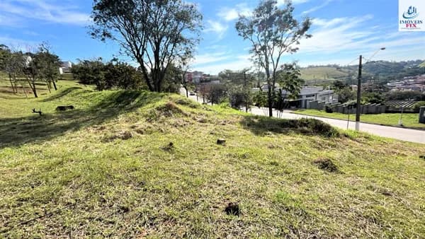 Terreno em Condomínio á venda em Jundiai