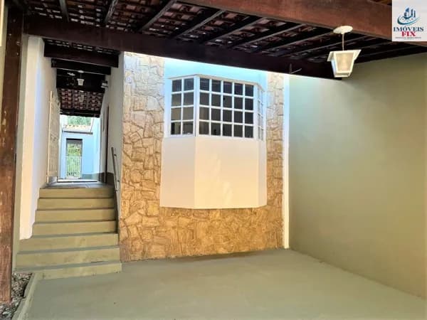Casa á venda no centro de Campo Limpo Paulista!!!