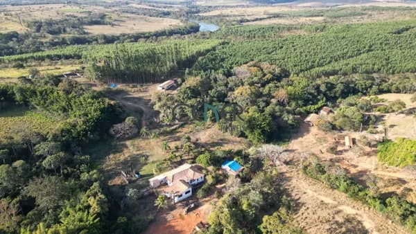 spetacular fazenda de 377 ha nas margens do Rio Pará em Pompeu MG