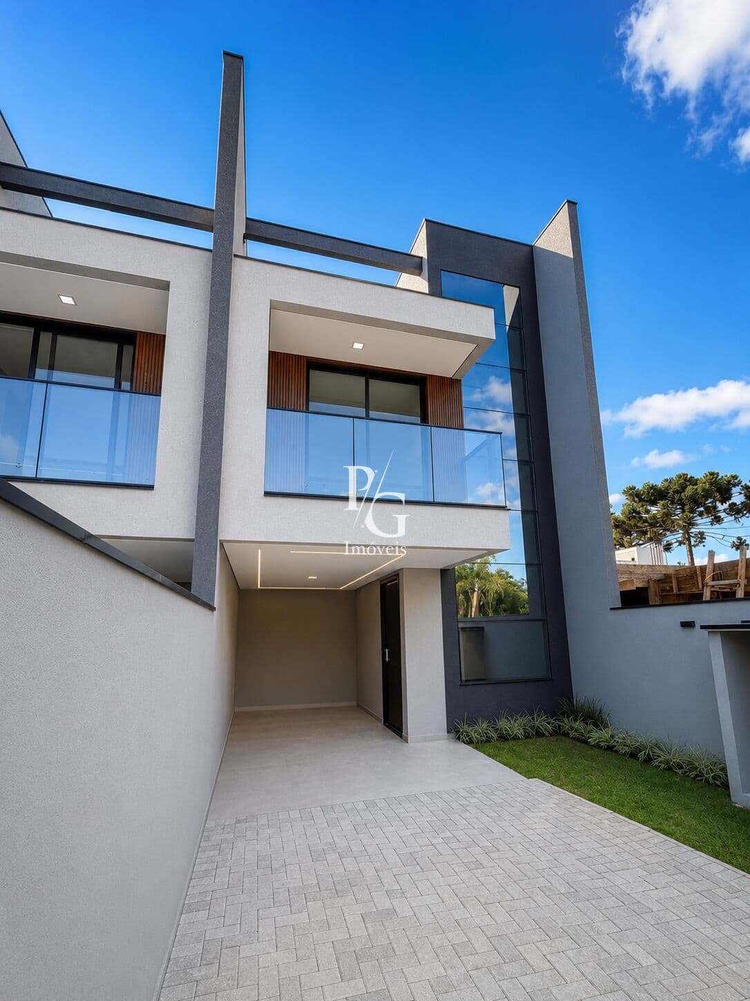 Alto padrão no Pineville: 3 quartos, suíte master e terraço por R$ 1.290.000