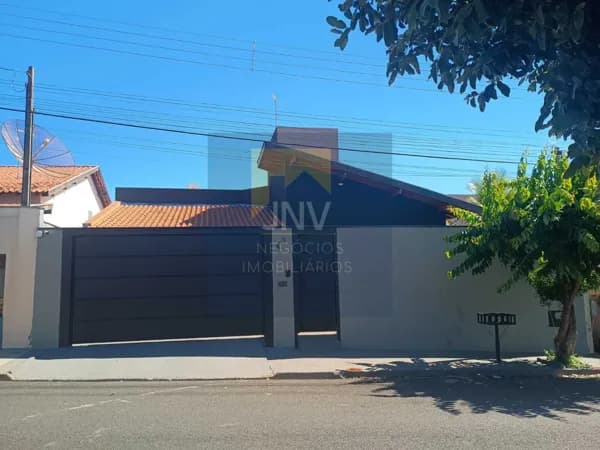 Casa Alto padrão