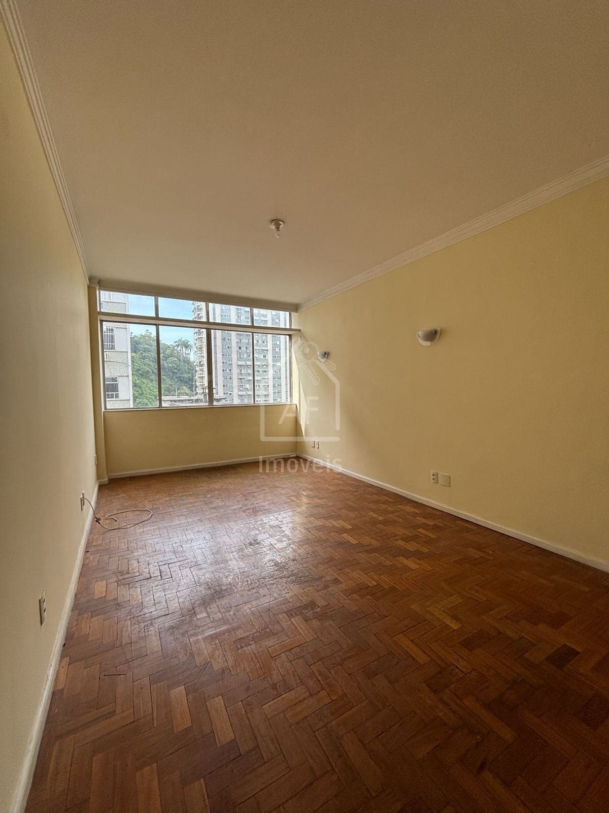 Apartamento miolo de Icaraí 3 quartos com suíte