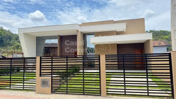 Casa em Guabiruba - Centro