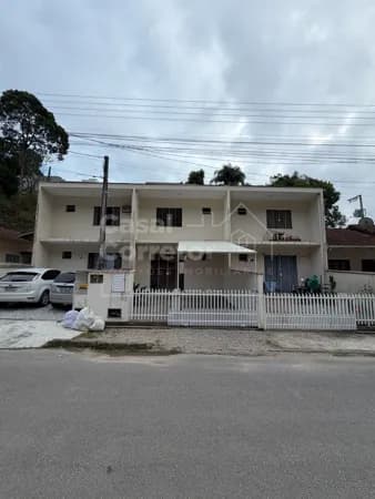Casa em Brusque - Águas Claras