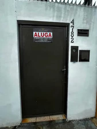 Aluga-se casa no bairro Vila Belmiro