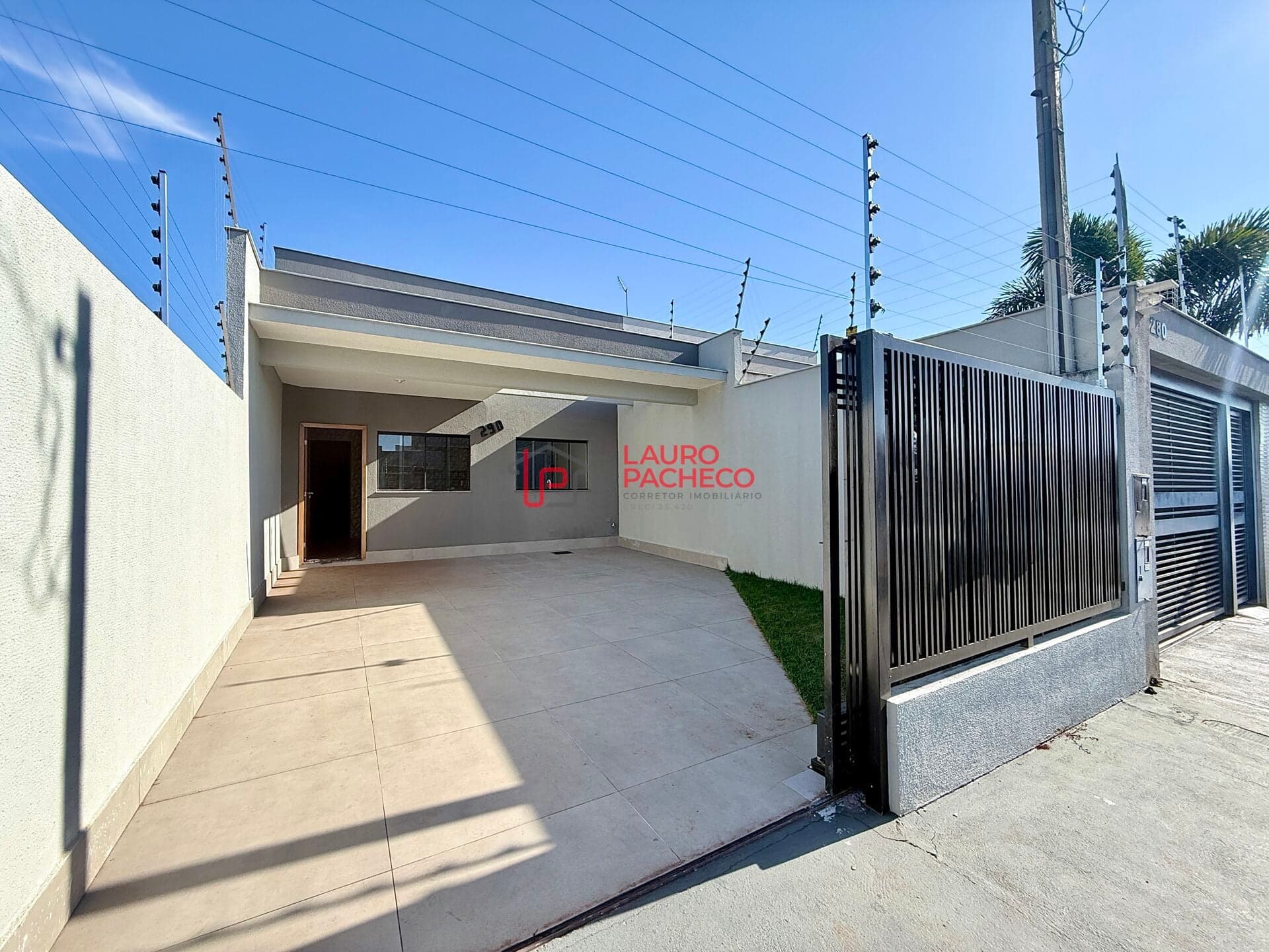 Casa em Rolândia - Jardim Kasato Maru