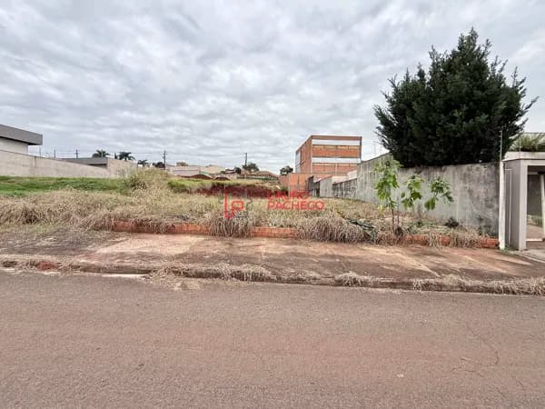 Terreno à Venda no Jardim Vale Verde/Rolândia-Pr.