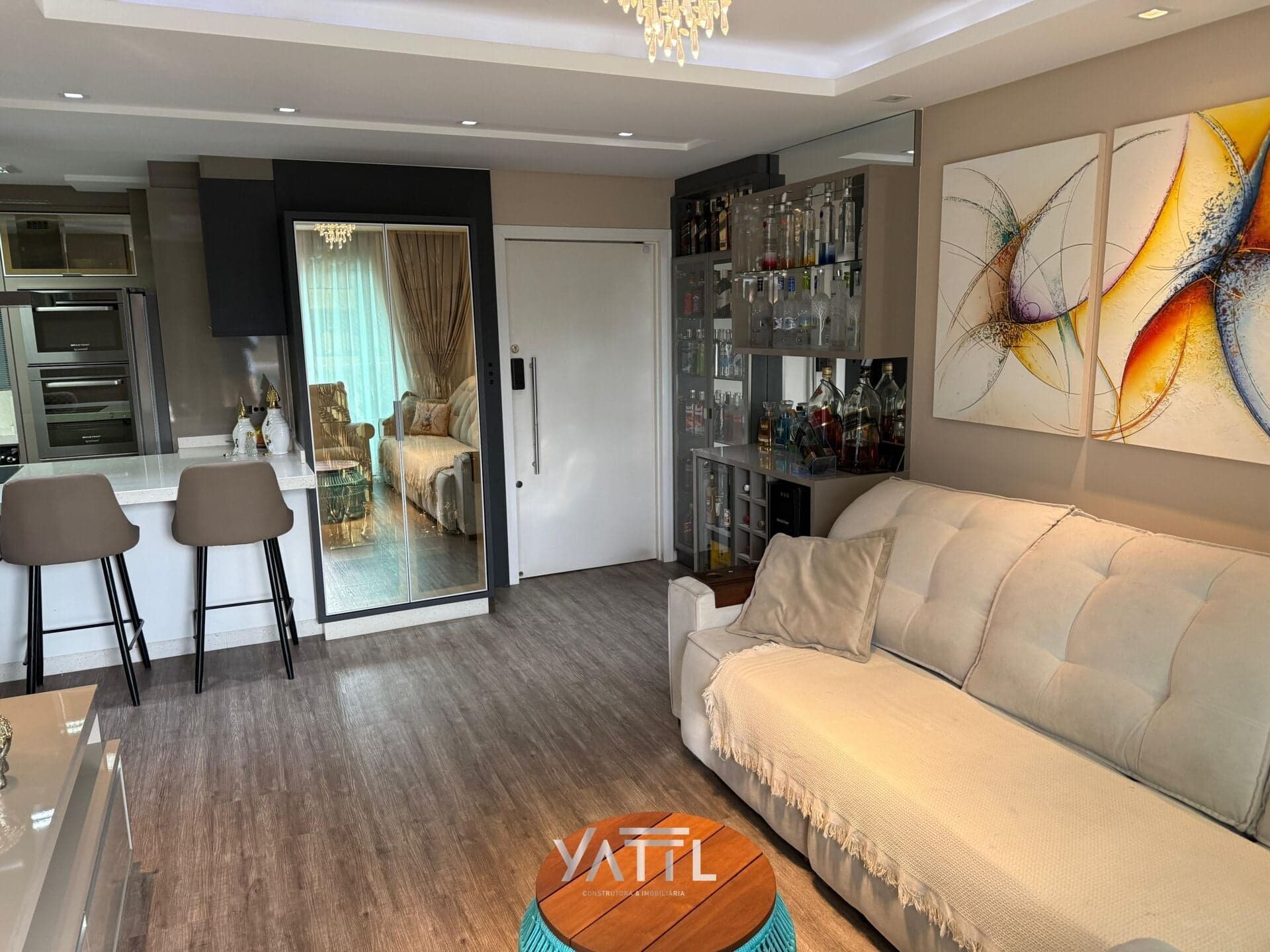 Apartamento Mobiliado de Alto Padrão com 3 Quartos (1 Suíte) + Escritório e Varanda Gourmet no Vila Nova, Jaraguá do Sul