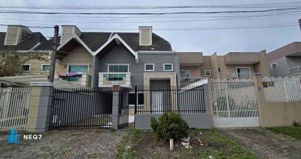 Triplex Totalmente Reformado à Venda no Emiliano Perneta – Pinhais/PR | Pronto para Morar