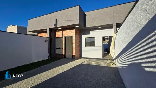 🏡 Casa Nova com 3 Quartos sendo 1 Suíte no Bairro Cruzeiro