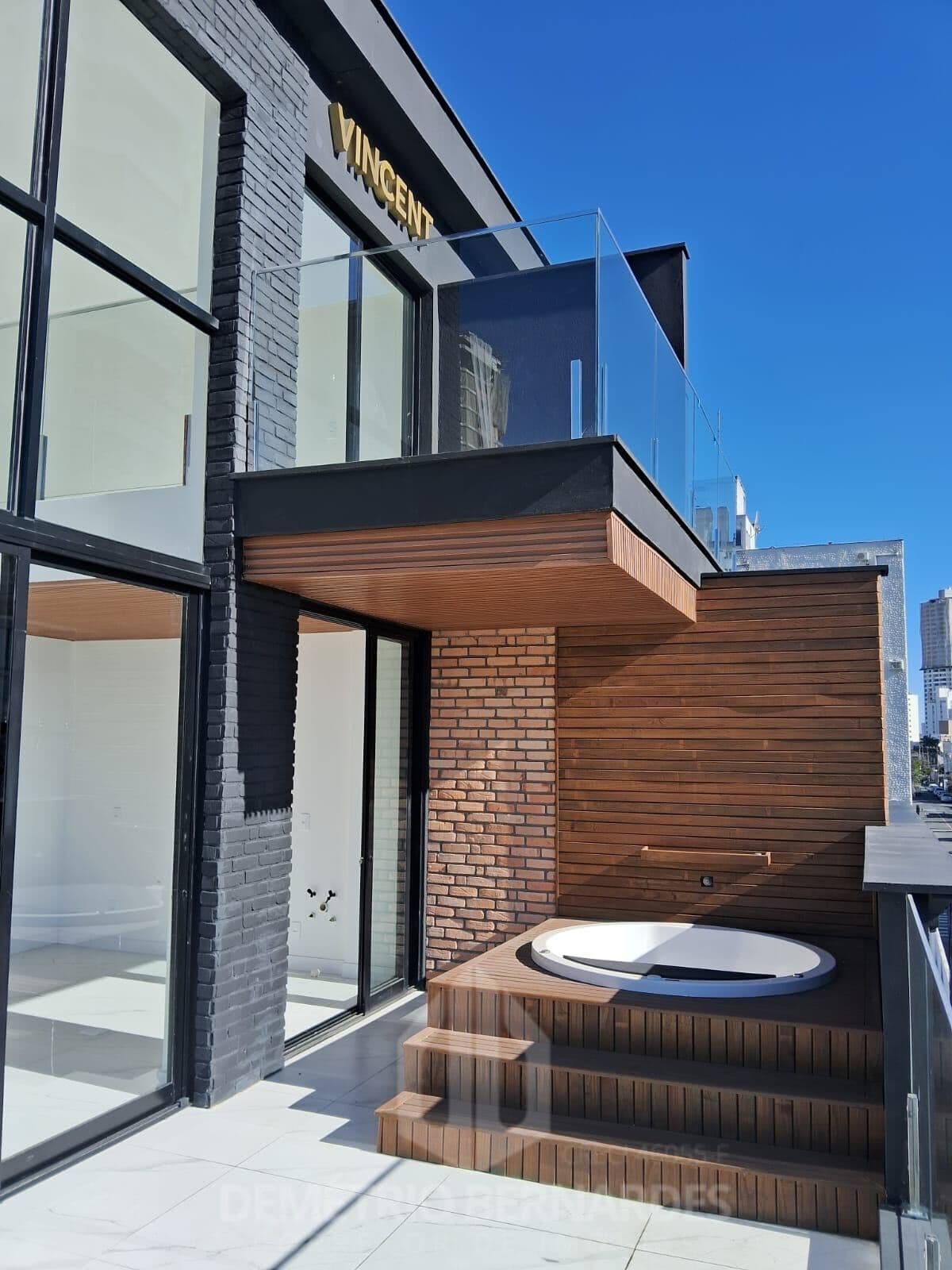 Triplex no Centro de Itajaí