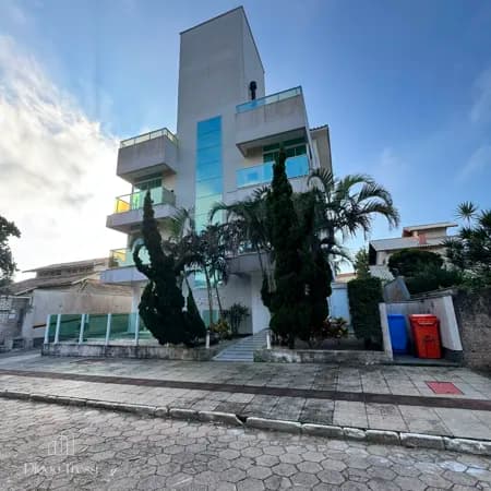 Apartamento próximo á praia à venda no bairro Ingleses - Florianópolis/SC