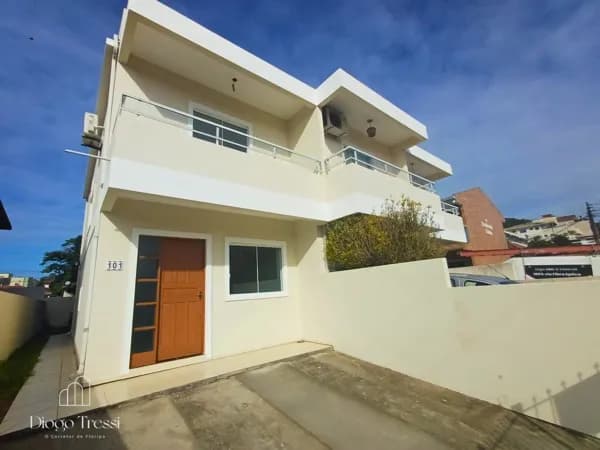 Sobrado em Florianópolis - Ingleses do Rio Vermelho