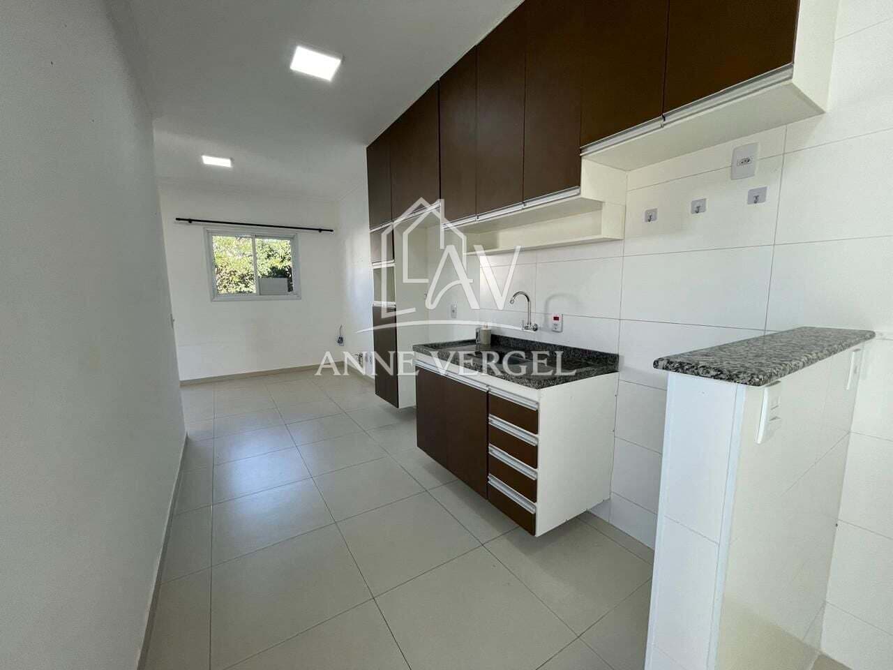 Casa sobreposta 1 quarto à venda no bairro Presidente Altino em Osasco 34m2 com 1 vaga de carro próximo à estação de trem