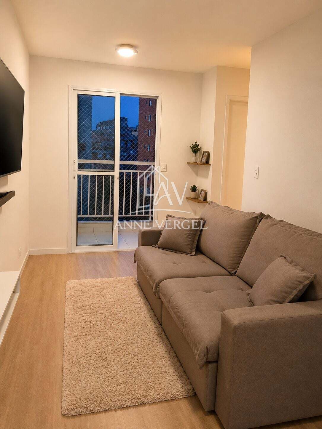 Apartamento com 2 quartos à venda no bairro Jd. Santa Tereza em Carapicuíba com 45m² e 1 vaga de carro próximo ao Supermercado Rossi