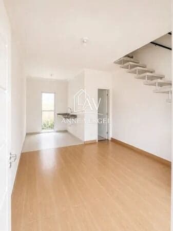 Casa com 2 dormitórios à venda no bairro Chácara Ondas Verdes em Cotia com 60m² e 1 vaga de carro próximo ao Shopping Granja Vianna