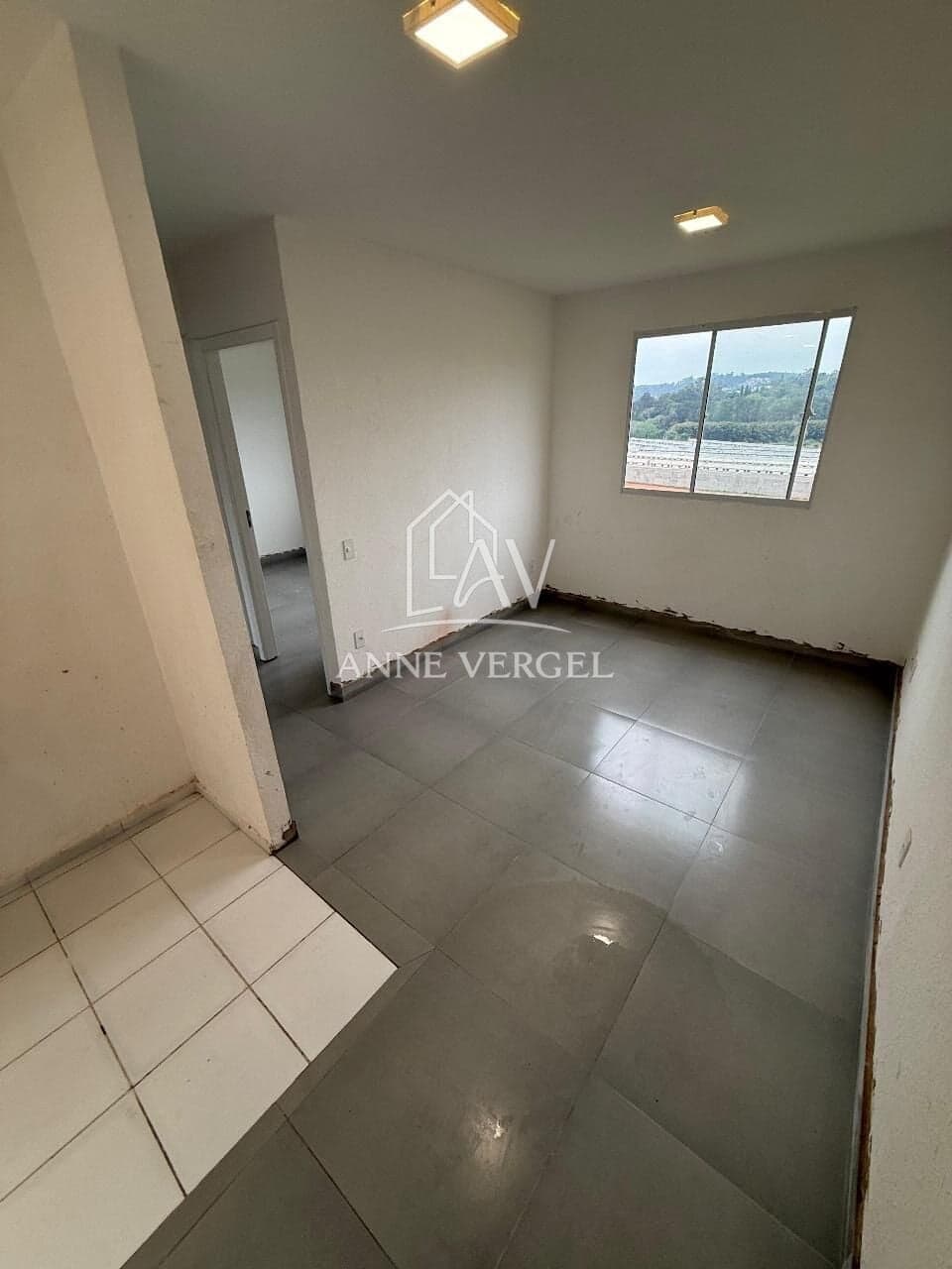 Apartamento com 2 quartos à venda no Bairro Jardim Petrópolis em Cotia com 39m² e 1 vaga de carro próximo ao Centro de Cotia