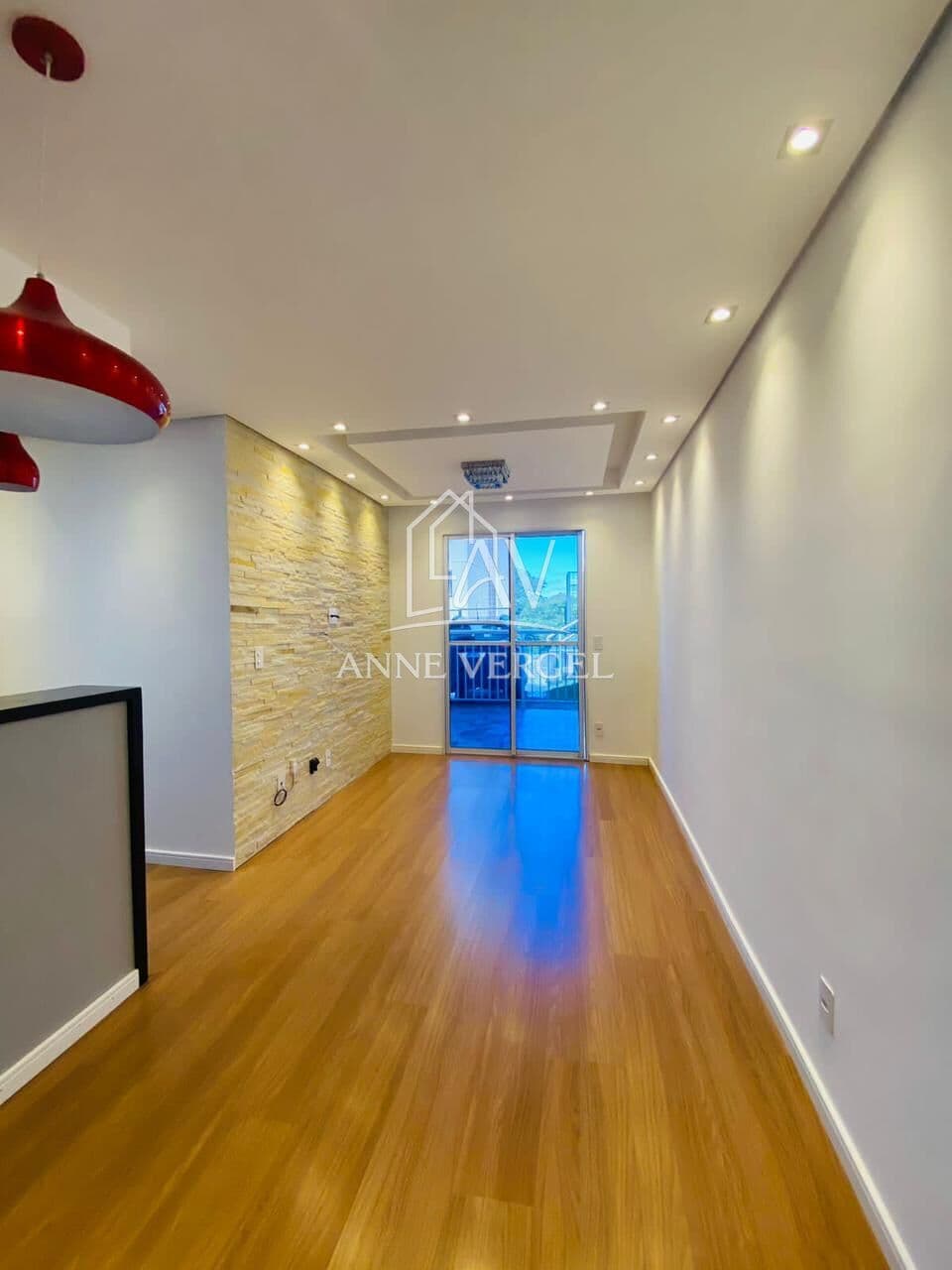 Apartamento 2 quartos com varanda à venda em Cotia com 1 vaga de carro 59m2 atrás do Colégio Adventista com móveis planejados