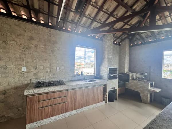 Casa ampla com área gourmet e jacuzzi no bairro São João