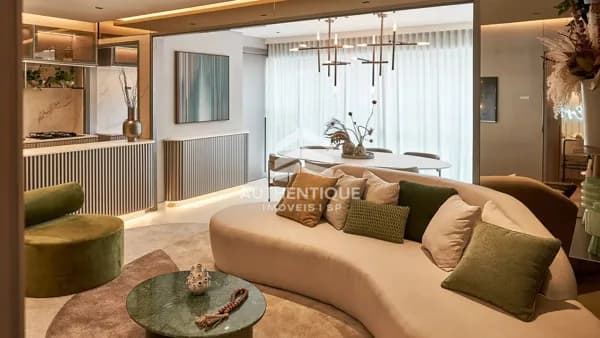 Apartamento no bairro Campo Belo à venda!