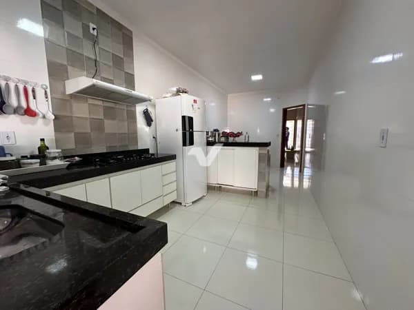 CASA USADA DISPONÍVEL PARA VENDA, R$470.000,00