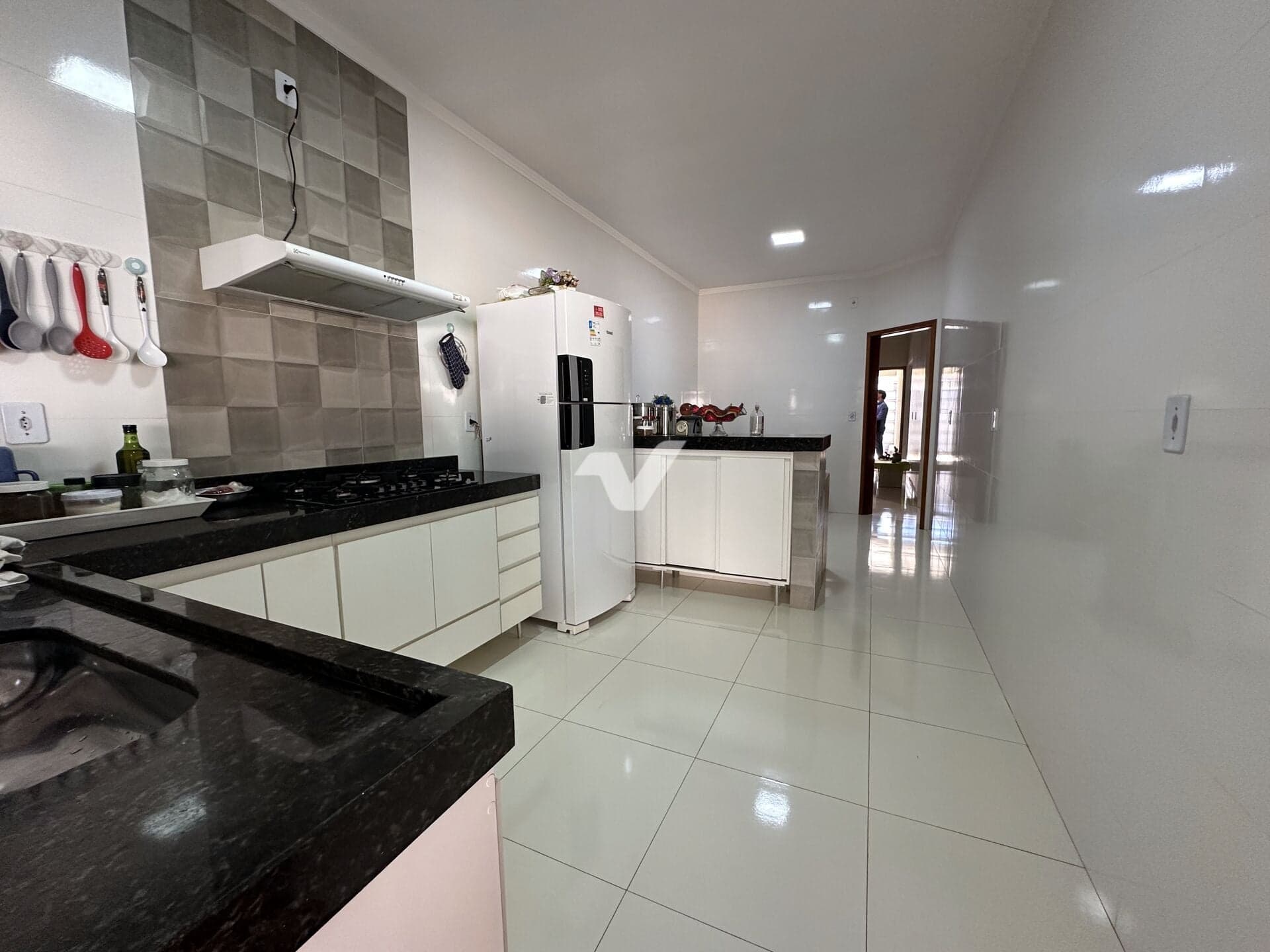 CASA USADA DISPONÍVEL PARA VENDA, R$470.000,00