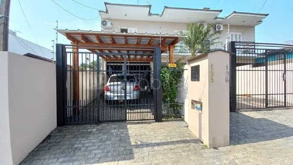 Sobrado bem localizado 162m2